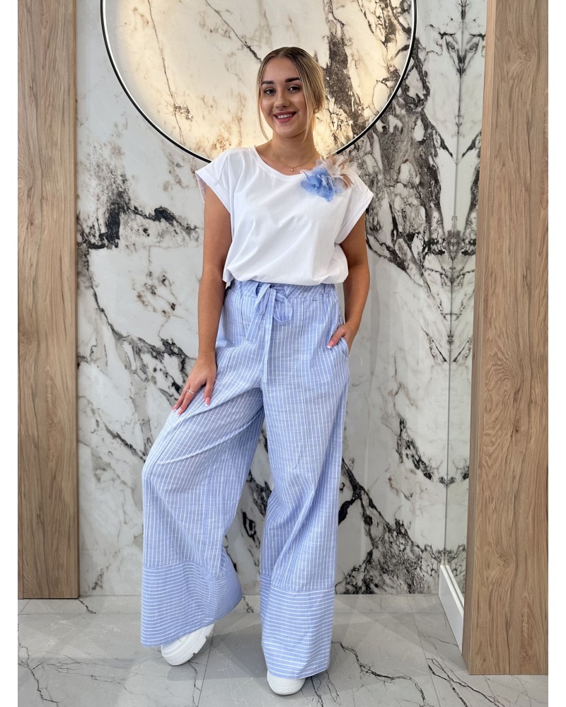 Spodnie materiałowe z szeroką nogawką w paski By o la la...! niebieskie