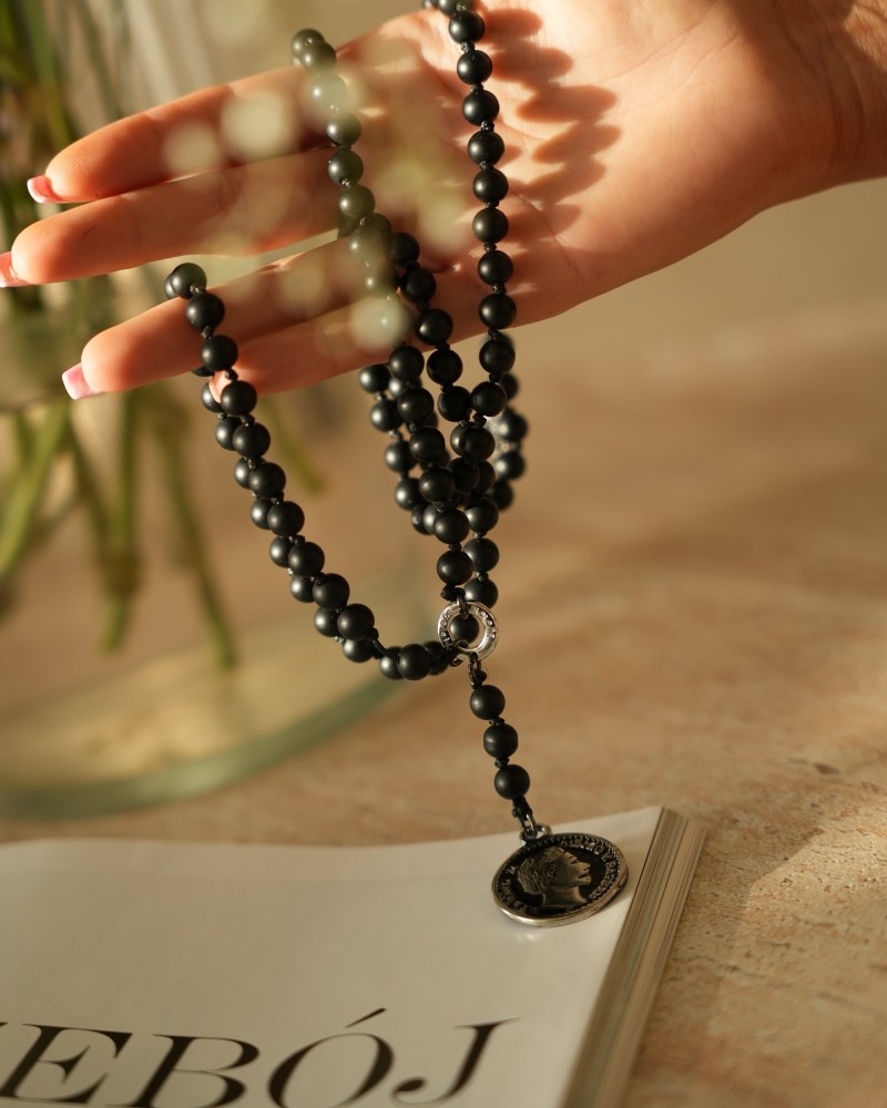 Naszyjnik różaniec z kamienia wulkanicznego czarny By o la la...! moneta srebrna