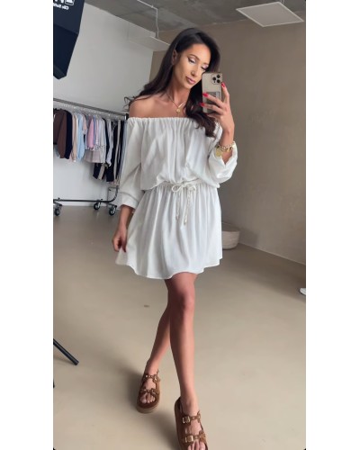 Sukienka z plecionym paskiem By o la la...! śmietanowa