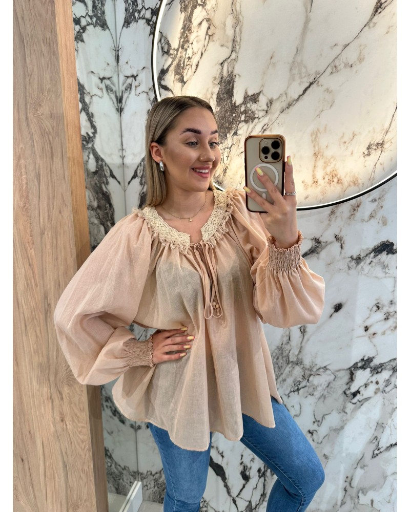 Bluzka z haftowanym dekoltem By o la la...! beżowa