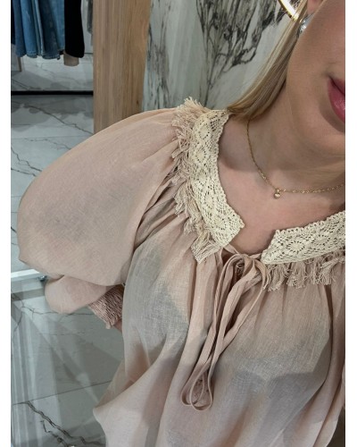 Bluzka z haftowanym dekoltem By o la la...! beżowa