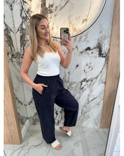 Spodnie banany bawełniane z przeszyciem By o la la...! granatowe