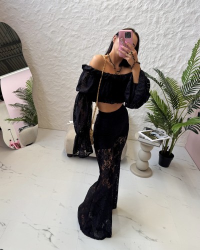 Krótka koronkowa hiszpanka La Milla czarna